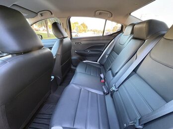 NISSAN Versa 1.6 Exclusive CVT