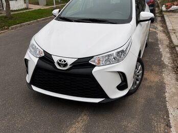 TOYOTA YARIS 1.5 XS CVT 5P - AÑO 2.024