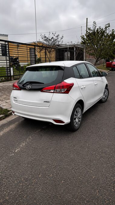 TOYOTA YARIS 1.5 XS CVT 5P - AÑO 2.024