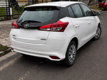 TOYOTA YARIS 1.5 XS CVT 5P - AÑO 2.024
