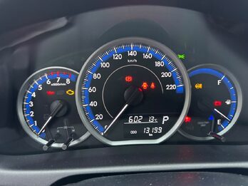 TOYOTA YARIS 1.5 XS CVT 5P - AÑO 2.024