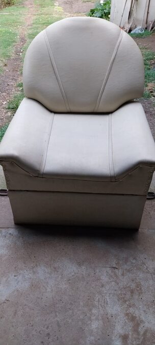 IDEAL VENDO SILLON CAMA MUY BUENO ,PARA USOS VARIOS