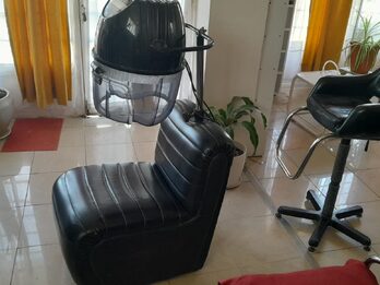 VENDO VARIOS DE PELUQUERIA ,JUNTOS  O SEPARADO  EN MUY BUEN ESTADO