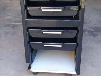 VENDO VARIOS DE PELUQUERIA ,JUNTOS  O SEPARADO  EN MUY BUEN ESTADO