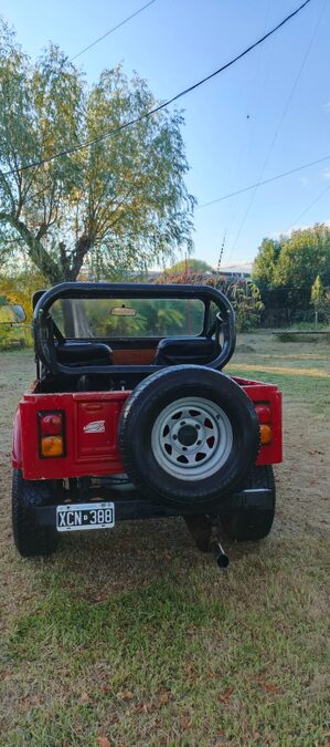 VENDO JEEP IKA - Msj 3438451777