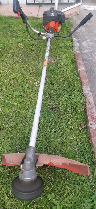 Vendo motoguadaña husqvarna 132R