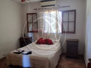 VENTA- PERMUTA ¡INVERSIÓN! Casa c/quincho y patio. Int. Blanda