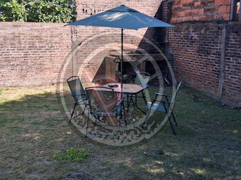 VENTA- PERMUTA ¡INVERSIÓN! Casa c/quincho y patio. Int. Blanda