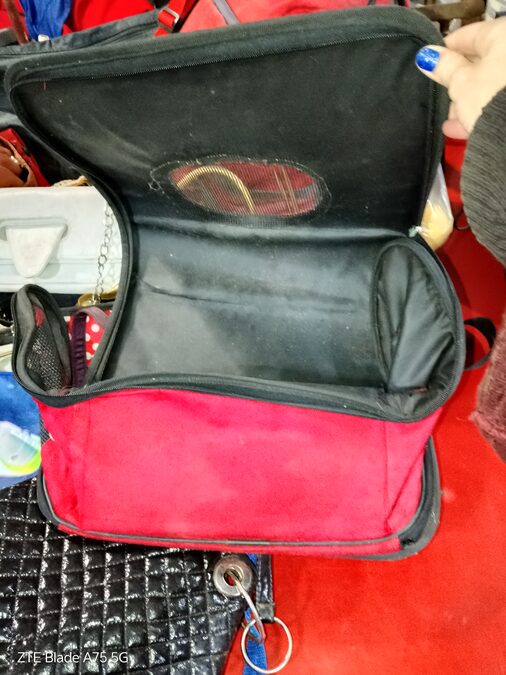 Venta de bolsos y carteras
