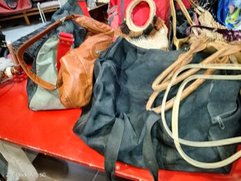 Venta de bolsos y carteras
