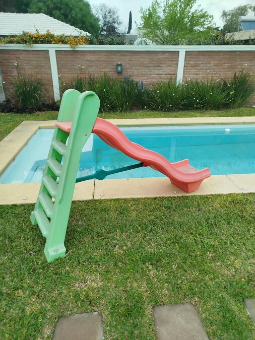 TOBOGAN ACUATICO MARCA ROTOYS