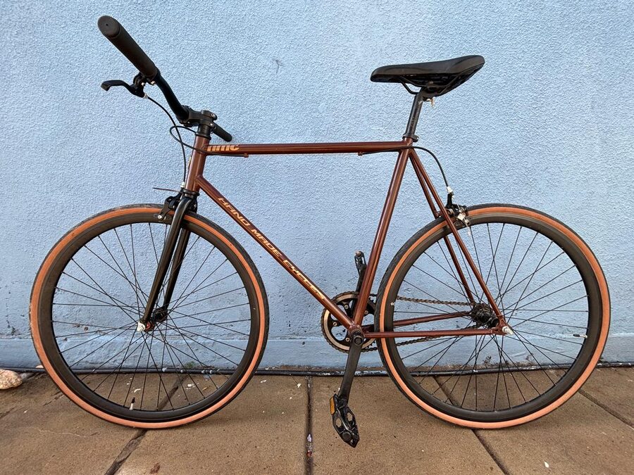 Vendo bicicleta rodado 28 marca hand made cycles