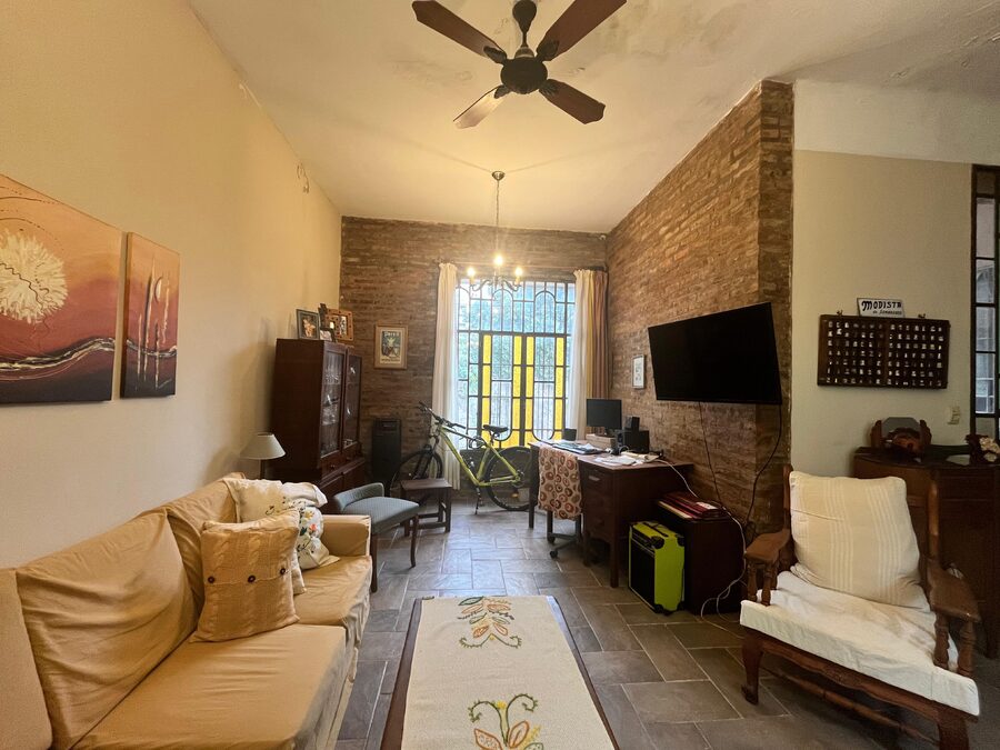 Hermosa Casa en Pleno Centro, 4 dormitorios, Patio