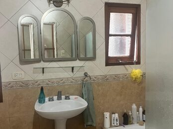 Hermosa Casa en Pleno Centro, 4 dormitorios, Patio