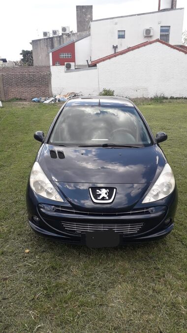 Peugeot  207  compact allure 1.4