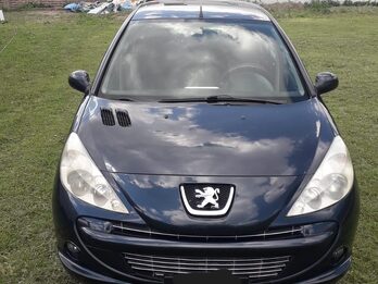Peugeot  207  compact allure 1.4
