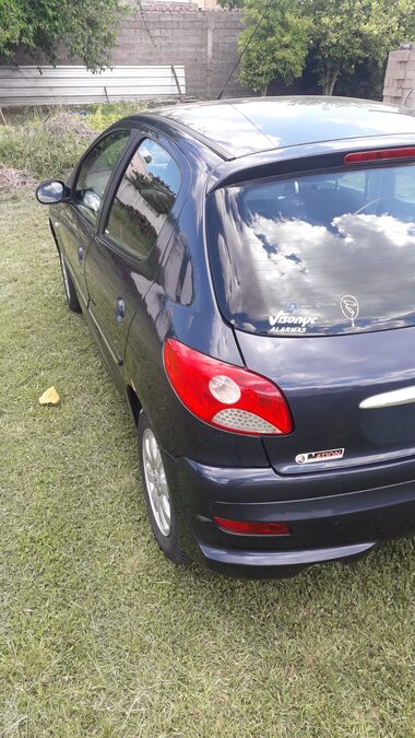 Peugeot  207  compact allure 1.4