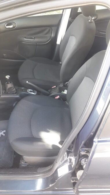 Peugeot  207  compact allure 1.4