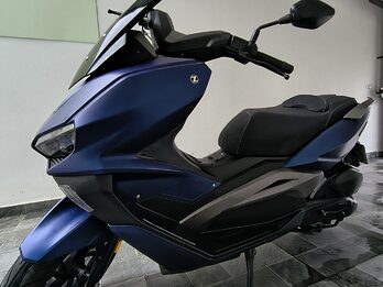 Hermosa moto 170 c.c marca Zanella