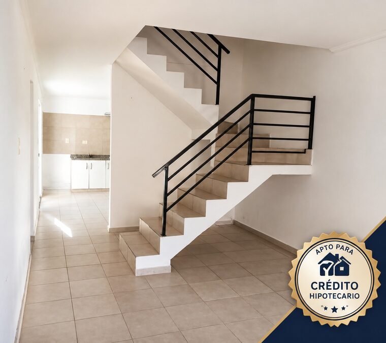 Hermoso dúplex dentro de complejo cerrado
