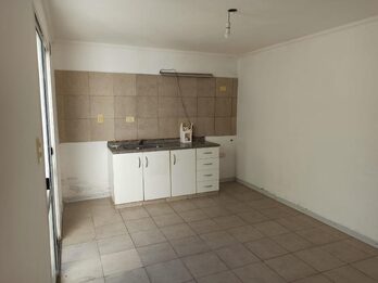 Hermoso dúplex dentro de complejo cerrado