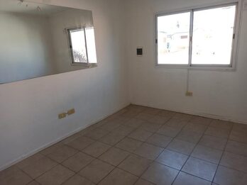 Hermoso dúplex dentro de complejo cerrado