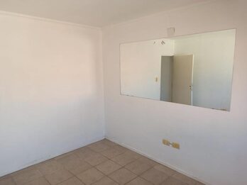 Hermoso dúplex dentro de complejo cerrado