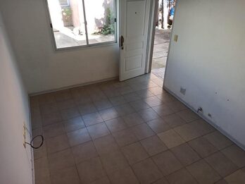 Hermoso dúplex dentro de complejo cerrado