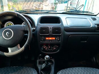 RENAULT CLIO MÍO 2015 ! 🔥 Versión Confort Pack Sat – 83.000kms