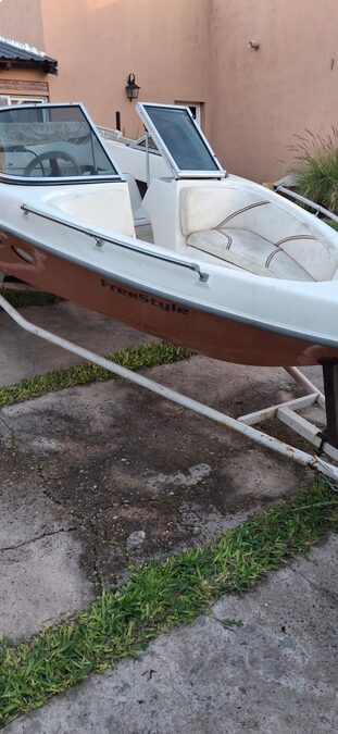 vendo o permuto  lancha excelente