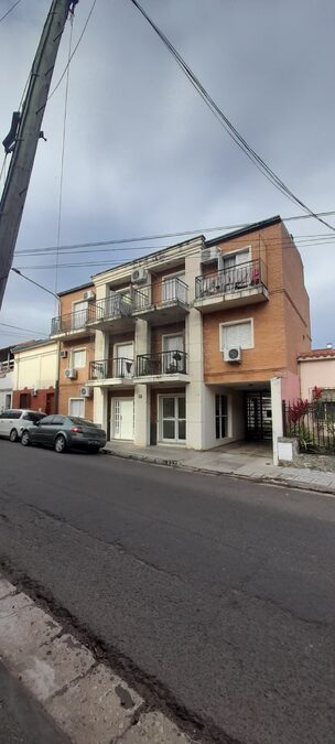 Alquiler disponible en Sebastián Vázquez al 100