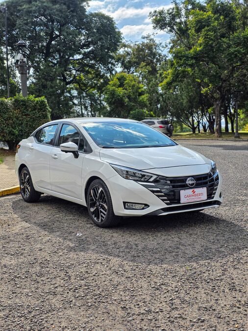 Nissan Versa Exclusive CVT 2024