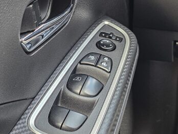 Nissan Versa Exclusive CVT 2024