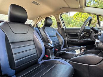 Nissan Versa Exclusive CVT 2024
