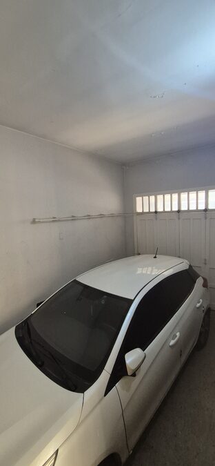 VENTA CASA / ZONA RESIDENCIAL PARQUE / 3DORM / 2 BAÑOS / 1 COCHERA