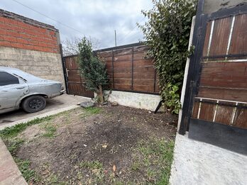 CASA 2 DORMITORIOS | PATIO Y COCHERA | COLONIA AVELLANEDA