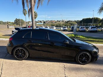 MERCEDES BENZ A250 AMG-LINE. Recibo vehículos.