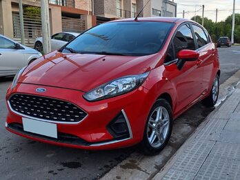 Vendo Ford Fiesta Kinetic 2018