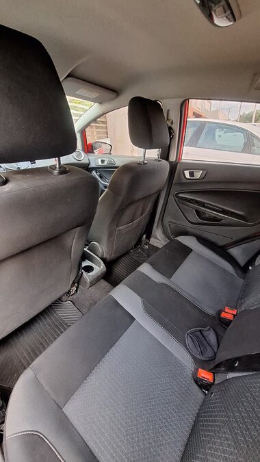 Vendo Ford Fiesta Kinetic 2018