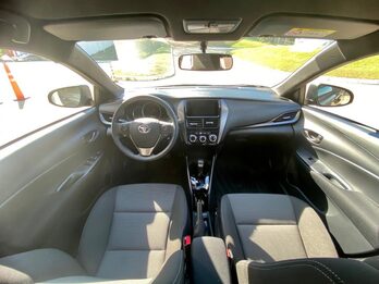 TOYOTA YARIS 1.5 VERSIONES XS-XLS-S AT ¡¡0km!!