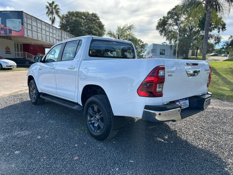 TOYOTA HILUX 2.8 SRV AT ¡¡0KM!! versiones 4X4 y 4X2.