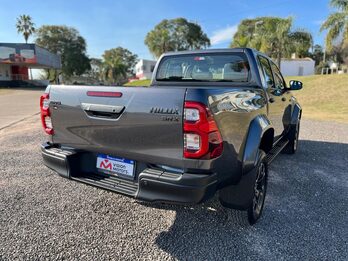 TOYOTA HILUX 2.8 SRX AT 4X4 Y 4X2 ¡¡ 0KM !!