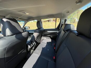 TOYOTA HILUX 2.8 SRX AT 4X4 Y 4X2 ¡¡ 0KM !!