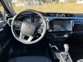 TOYOTA HILUX 2.8 SRX AT 4X4 Y 4X2 ¡¡ 0KM !!