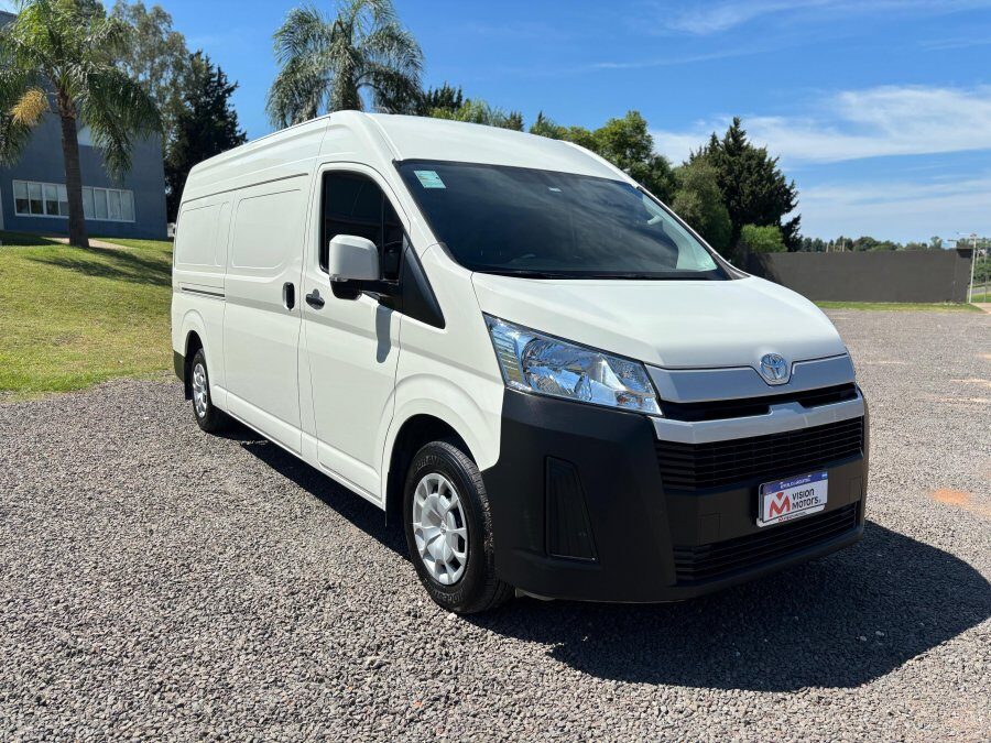 TOYOTA HIACE L2H2 2.8 AT¡¡ 0KM MODELO 2025 !!