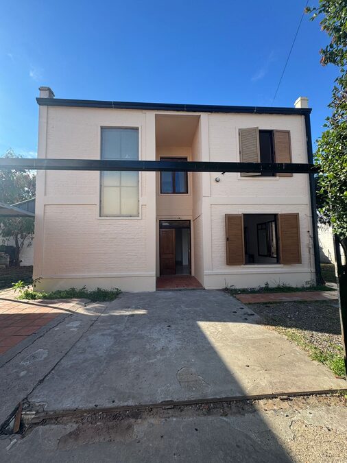 ALQUILER DE CASA EN BARRIO CERRADO - ZONA PARACAO