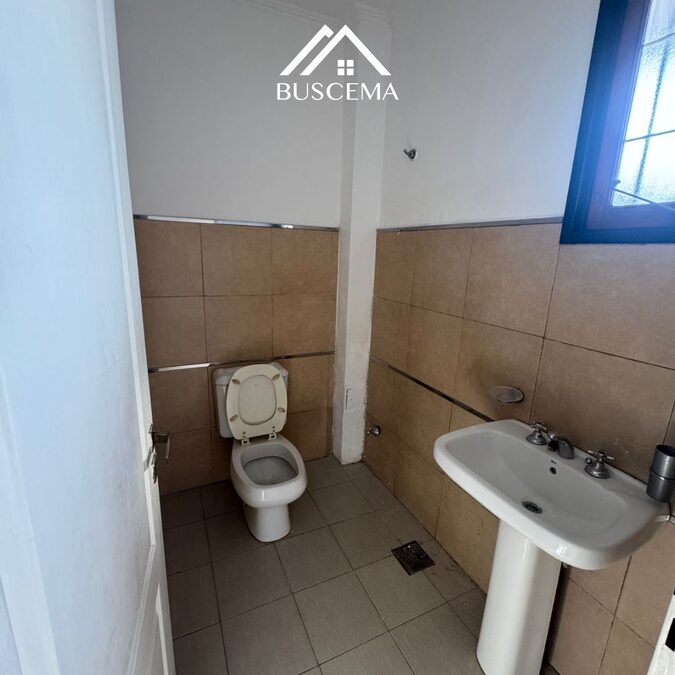 ALQUILER DE CASA EN BARRIO CERRADO - ZONA PARACAO