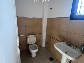 ALQUILER DE CASA EN BARRIO CERRADO - ZONA PARACAO