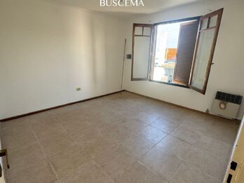 ALQUILER DE CASA EN BARRIO CERRADO - ZONA PARACAO