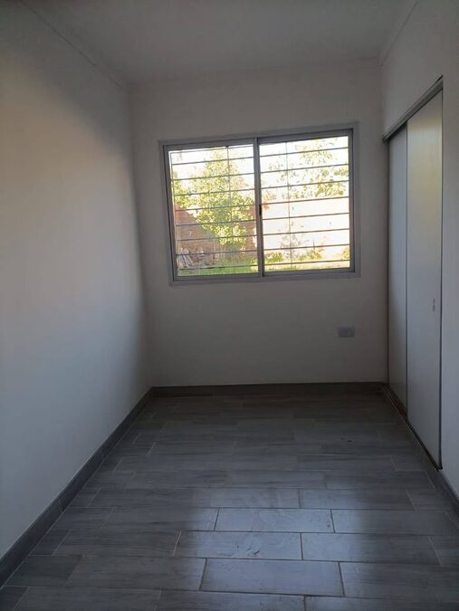 VENDE CASA 3 DORMITORIOS
